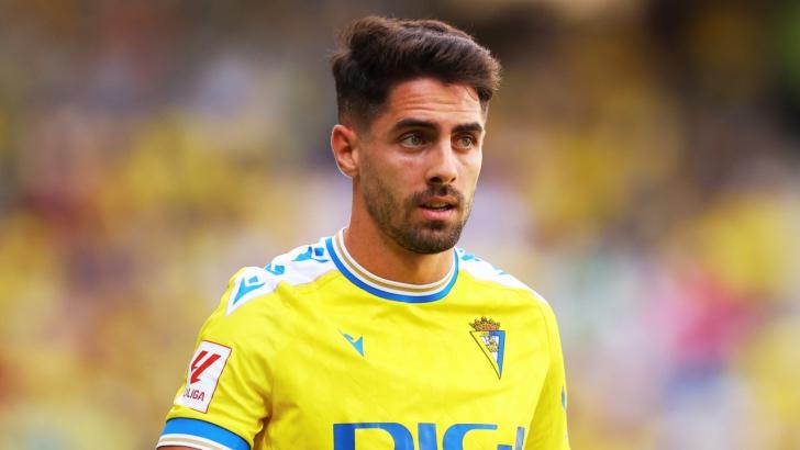Cadiz star Ruben Sobrino has a strong cards record